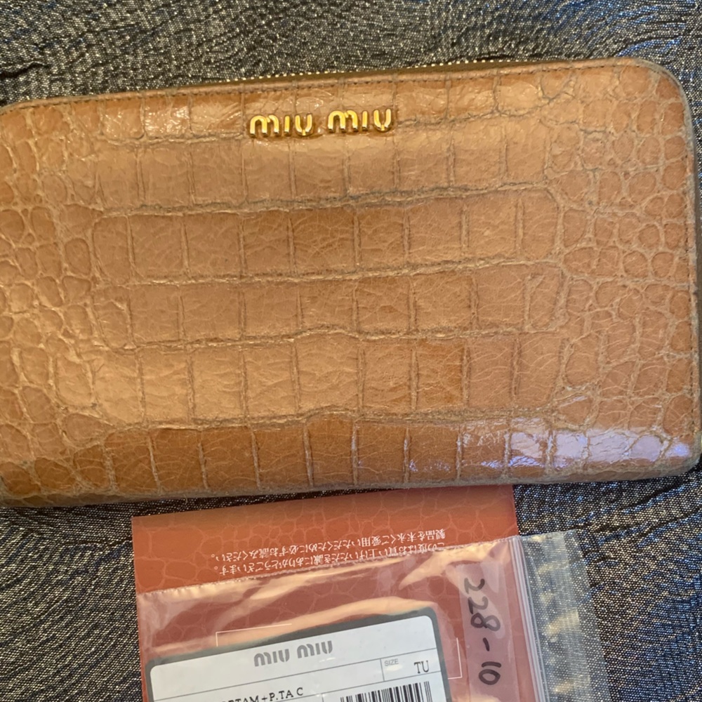 MUI MUI TOFFEE ZIPPY WALLEY